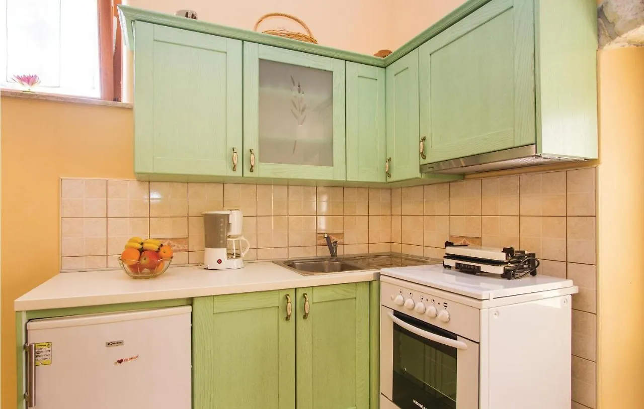 Lovely Home In Barban With Kitchen Bičići 別荘